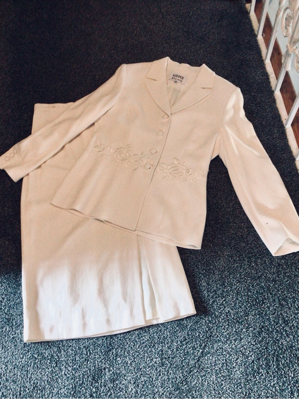 Kasper A.S L. Petite Cream Embroidered Midi 2 pc Dress Set size 8P